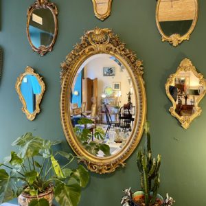 Miroir ovale ancien doré