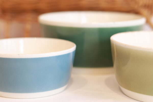 Bols vintage pastels