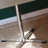 Table d'appoint pivotante et ajustable – Image 2