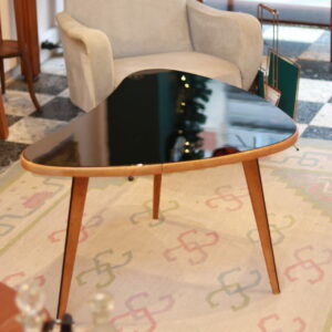 Table basse tripode haricot en bois et verre fumé, 1960