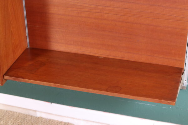 Meuble mural vintage scandinave en teck – Image 9