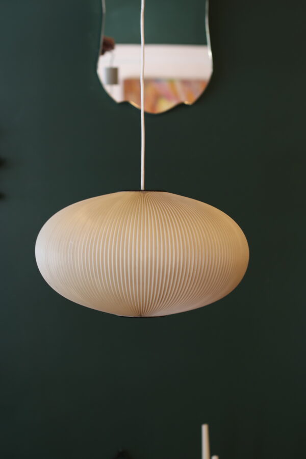 ean RISPAL, Suspension en Rhodoïd plissé blanc crème, 1950