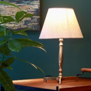 Lampe tripode mid-century en laiton