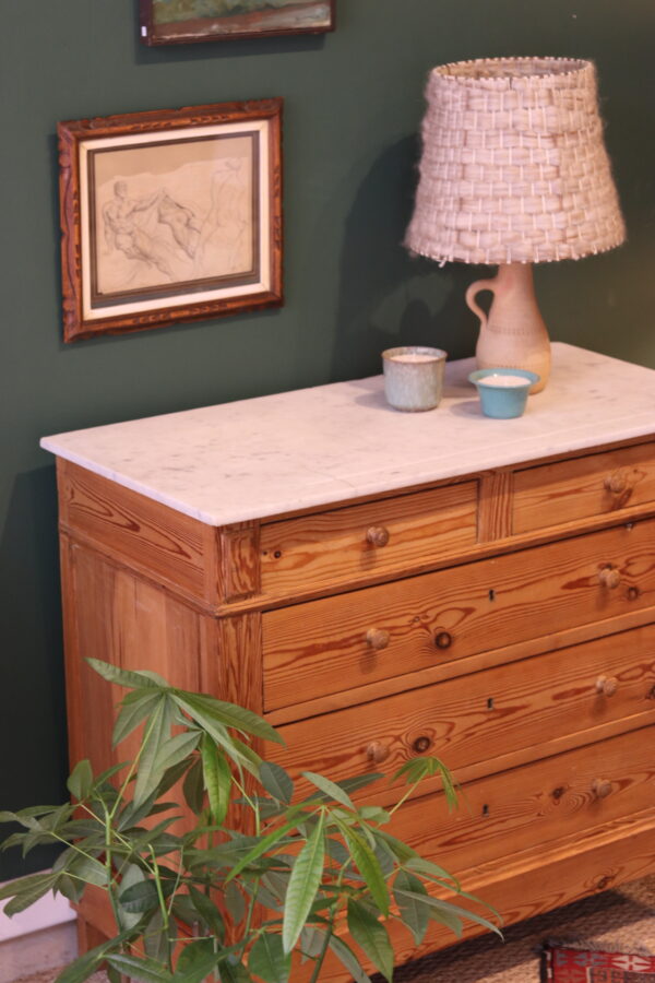 Commode ancienne en pitch pin, vers 1900 – Image 6