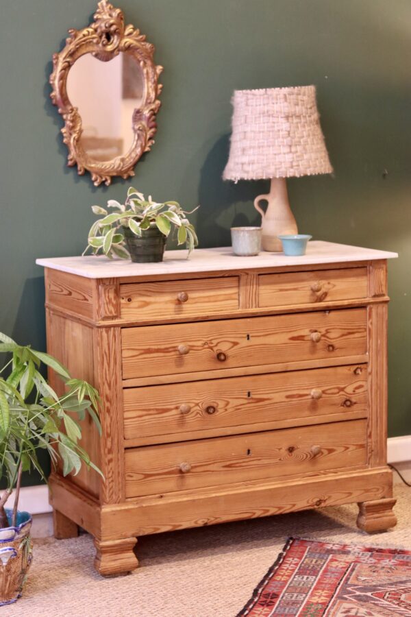 Commode ancienne en pitch pin, vers 1900 – Image 2
