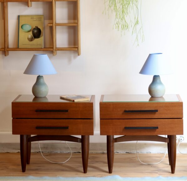 Paire de tables de nuit vintage en teck, 1960