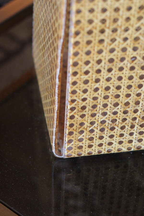 Corbeille en cannage et plexiglas, années 70 – Image 5