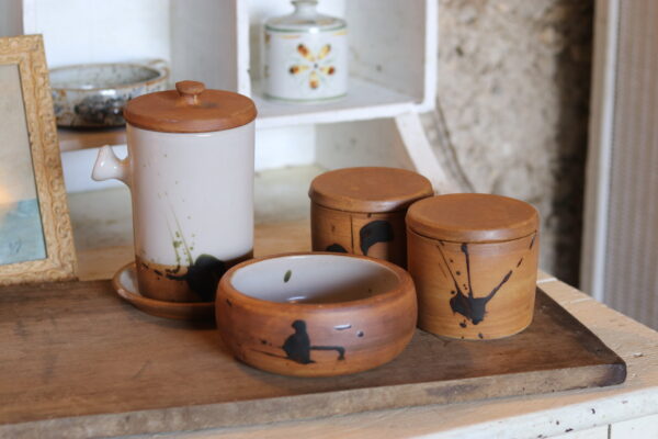 Service en grès tachiste, Poterie de la Colombe, années 50/60