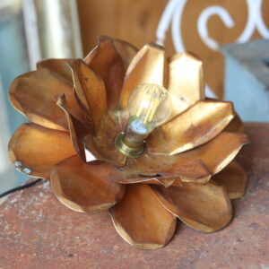 Plafonnier vintage en métal doré, en forme de fleur