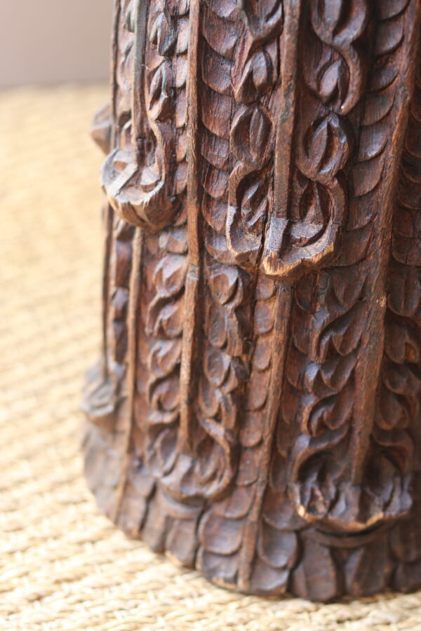 Socle ancien en bois sculpté, Wabi Sabi – Image 5