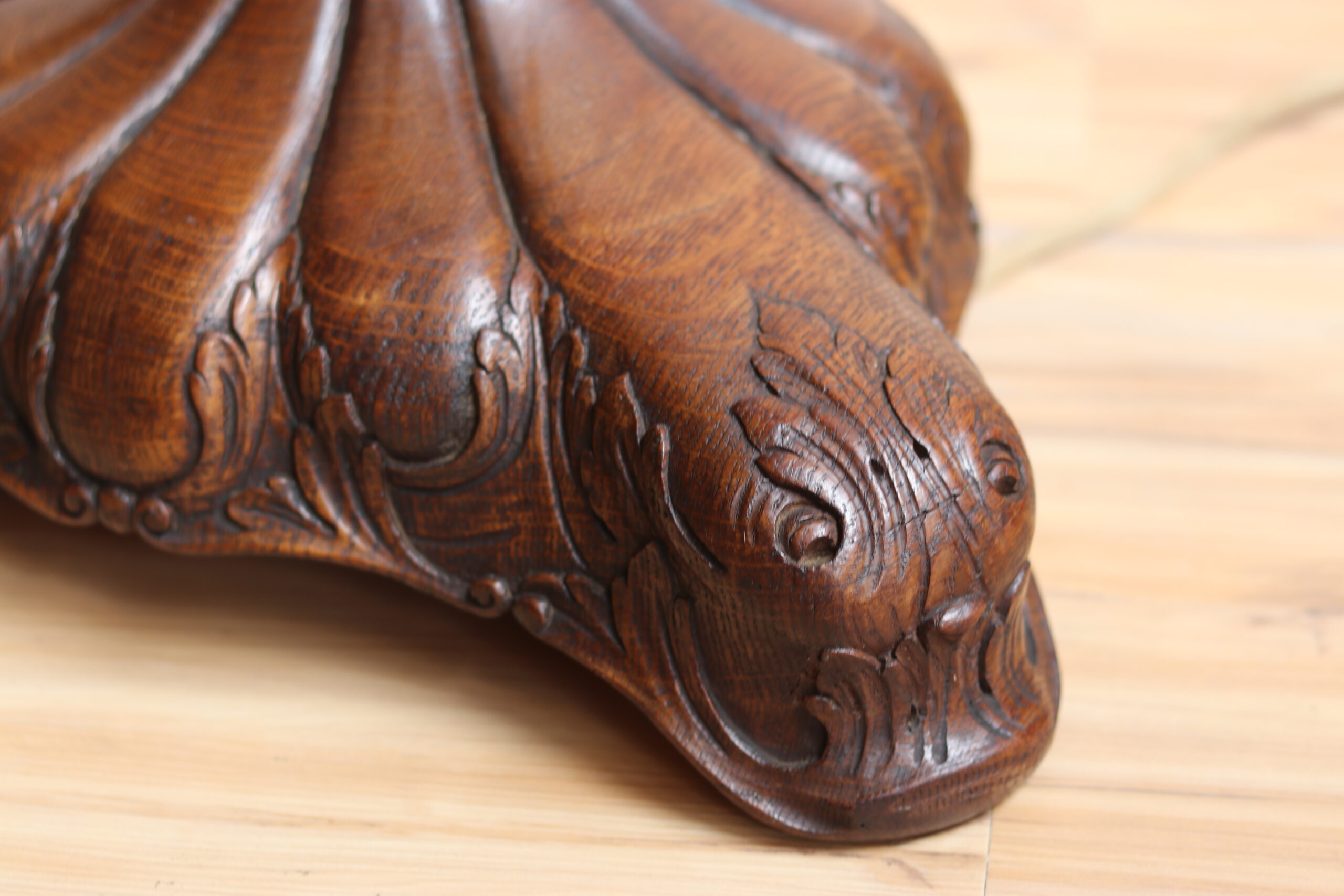 Lampadaire en chêne sculpté Art Nouveau, années 1920 – Image 12