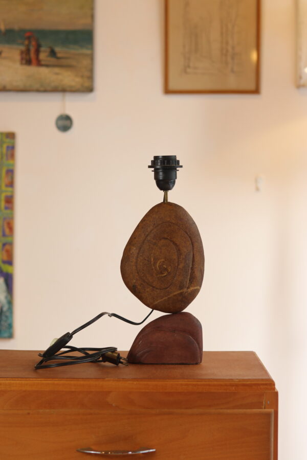 Pied de lampe en pierre sculptée, circa 1970 – Image 3