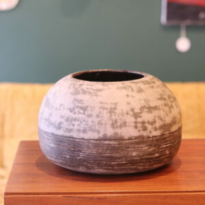 Grand vase boule en grès émaillé, signé J. DERE circa 1960