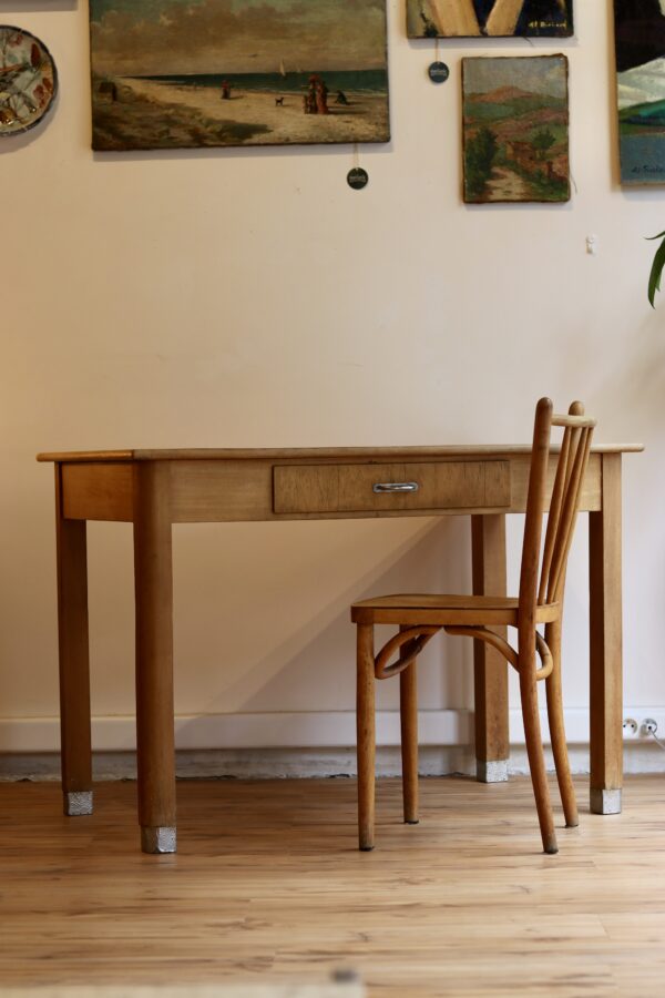 Table de cuisine ou de bureau en bois clair, années 30-40 – Image 7