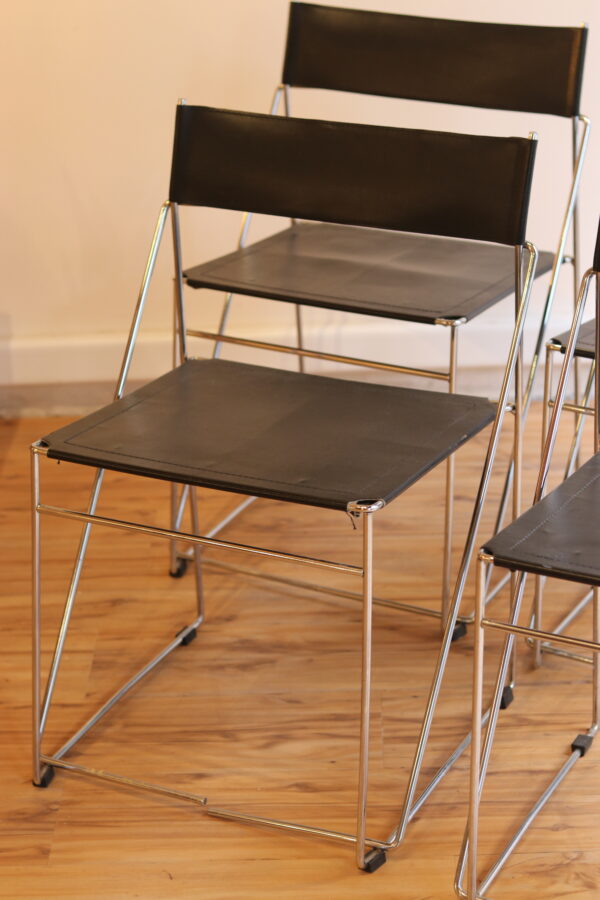 Set de 4 chaises X-lines par Niels Jorgen
