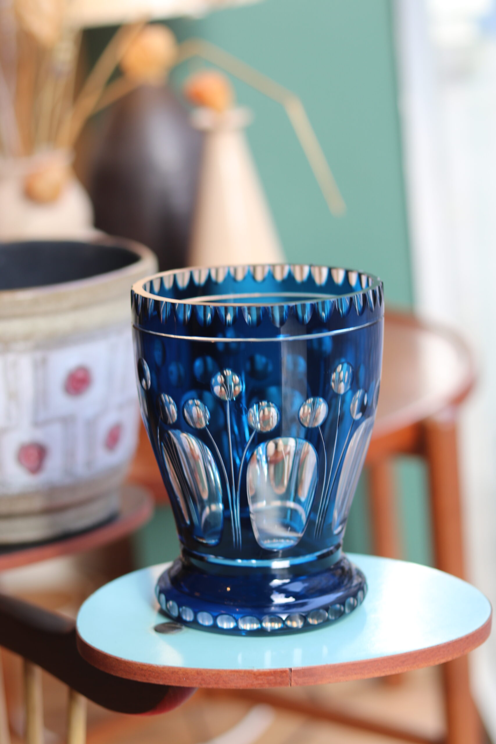 Vase Art Déco en cristal taillé bicolore bleu et transparent, Val-Saint-Lambert