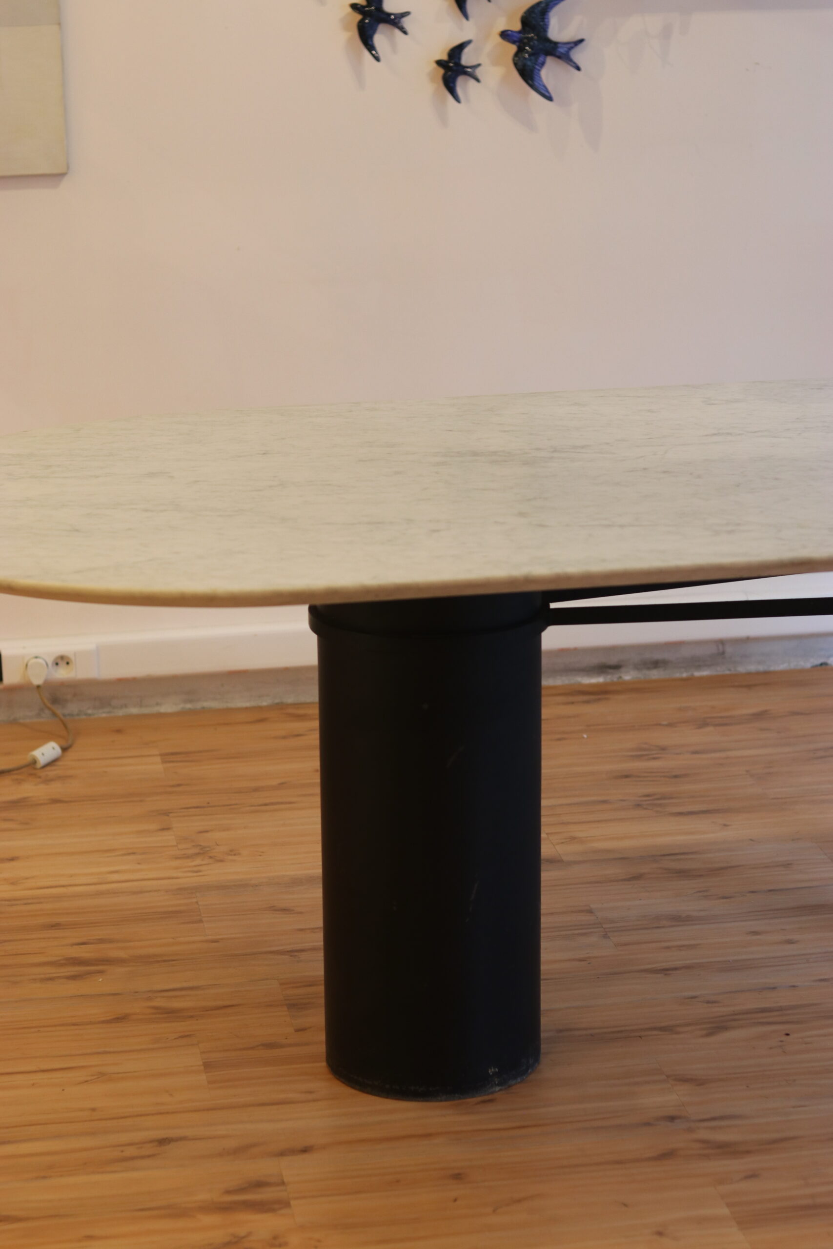 Grande table à manger vintage en marbre de carrare – Image 16