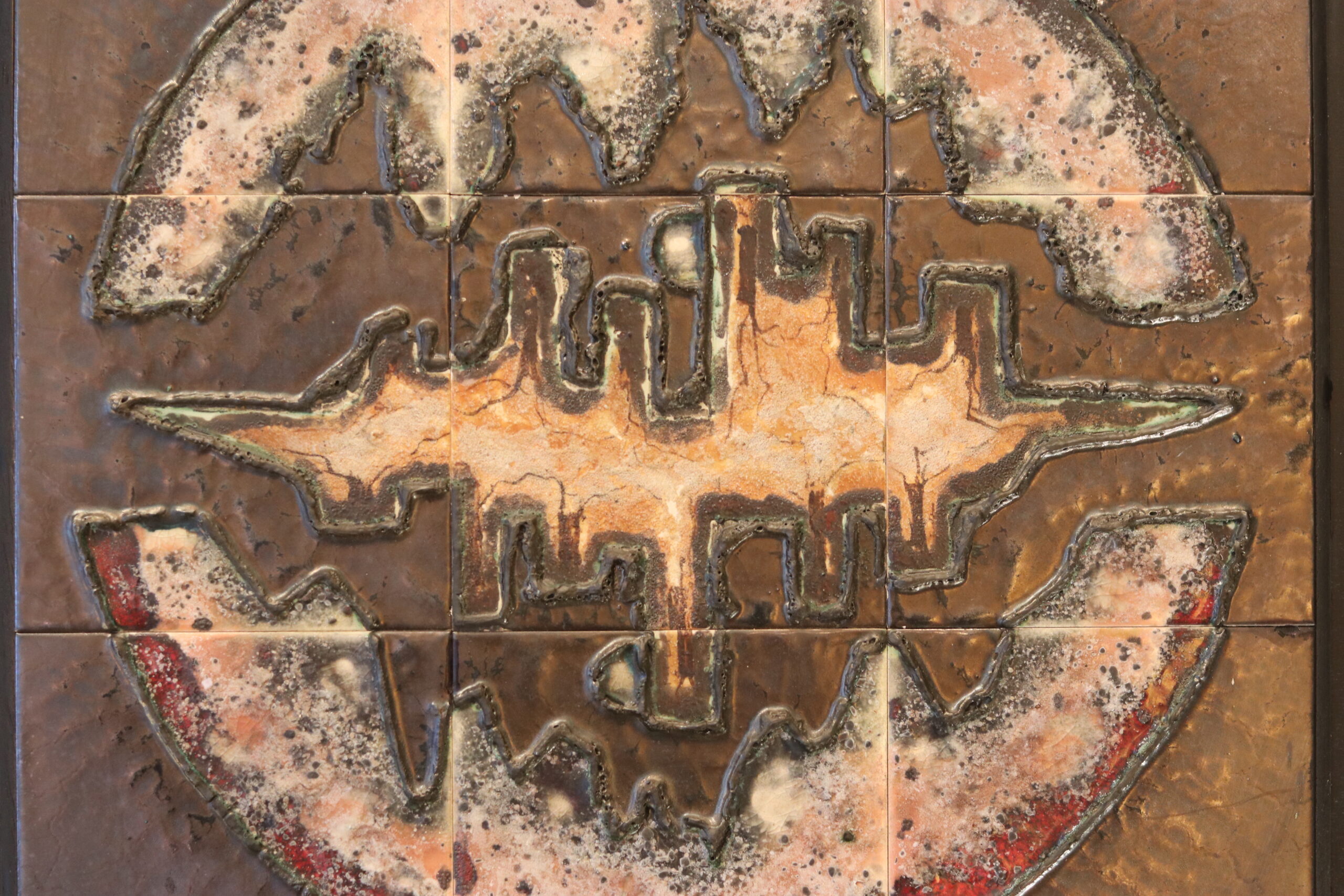 Décoration murale en céramique brutaliste des années 70 – Image 3