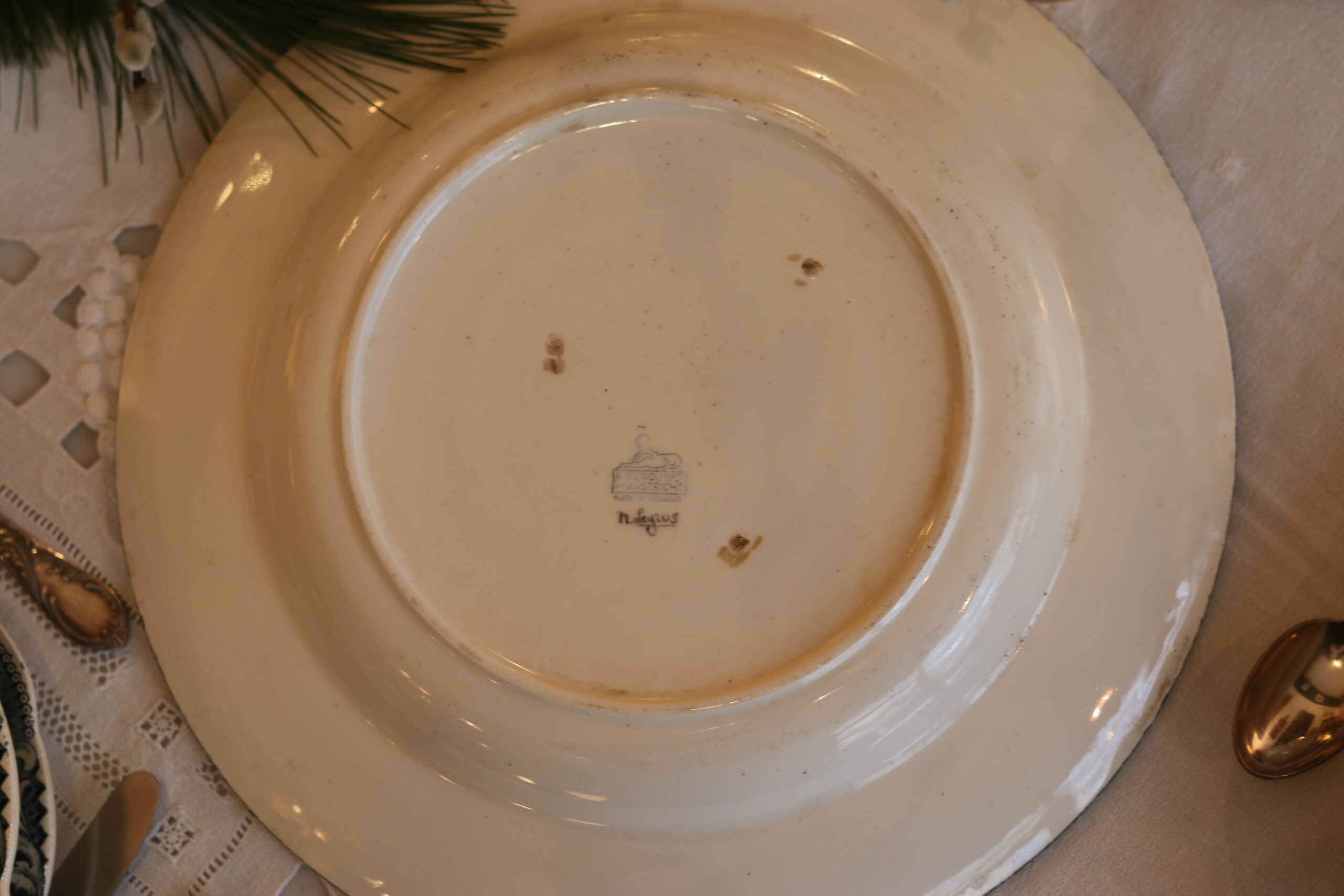 Grand plat circulaire Art Déco de la manufacture Petrus Regout – Maastricht – Image 4