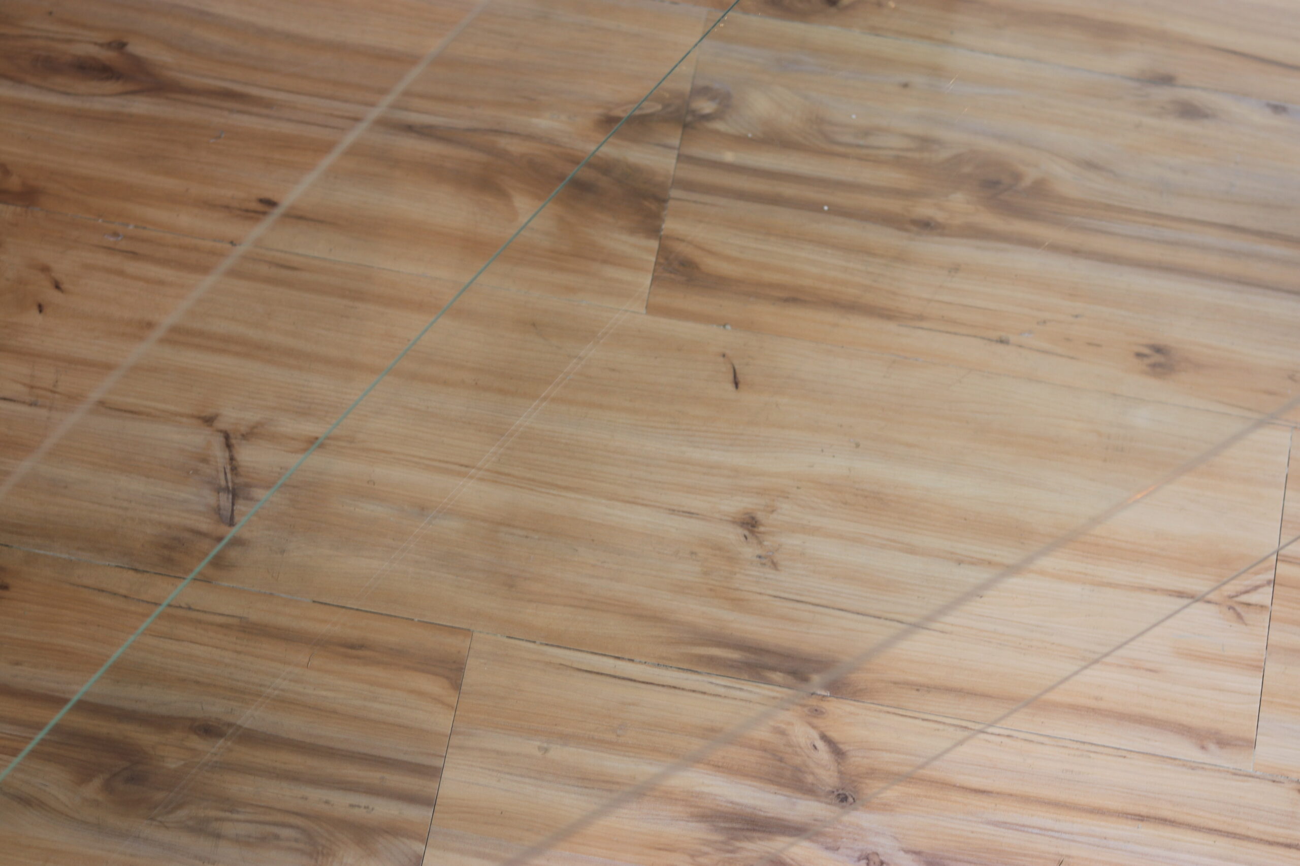 Table basse vintage en verre années 1950 – Image 4