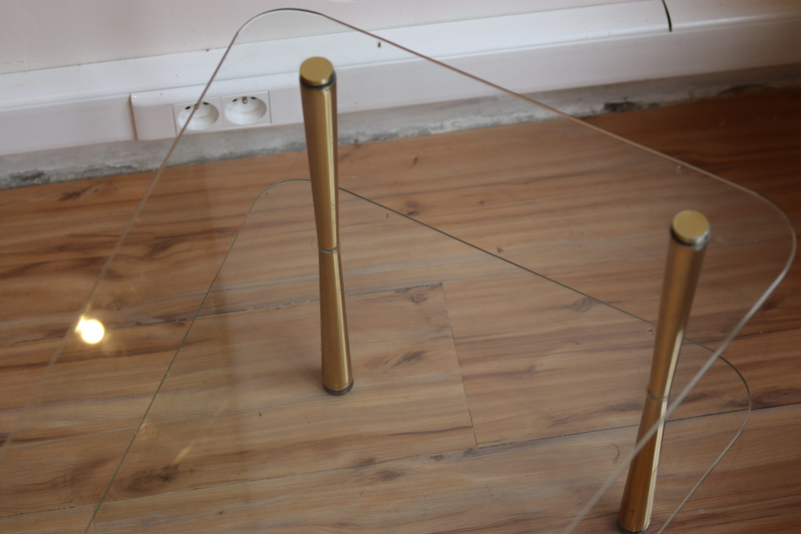 Table basse vintage en verre années 1950 – Image 3