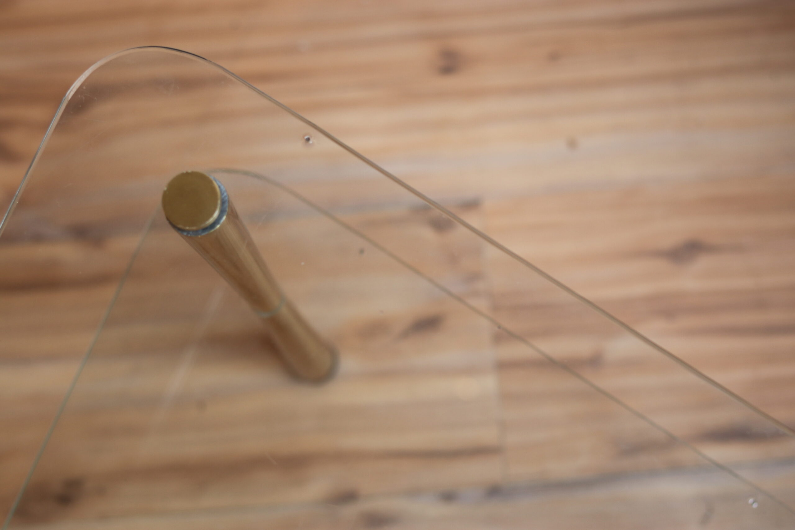 Table basse vintage en verre années 1950 – Image 2