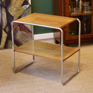 Table d’appoint style Bauhaus, dans le goût de Thonet, datée 1965