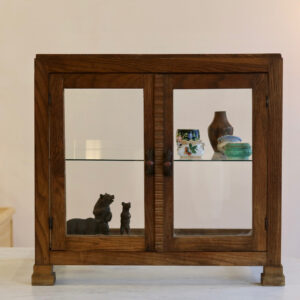 Vitrine de table Art Déco en chêne, entièrement vitrée avec étagère en verre