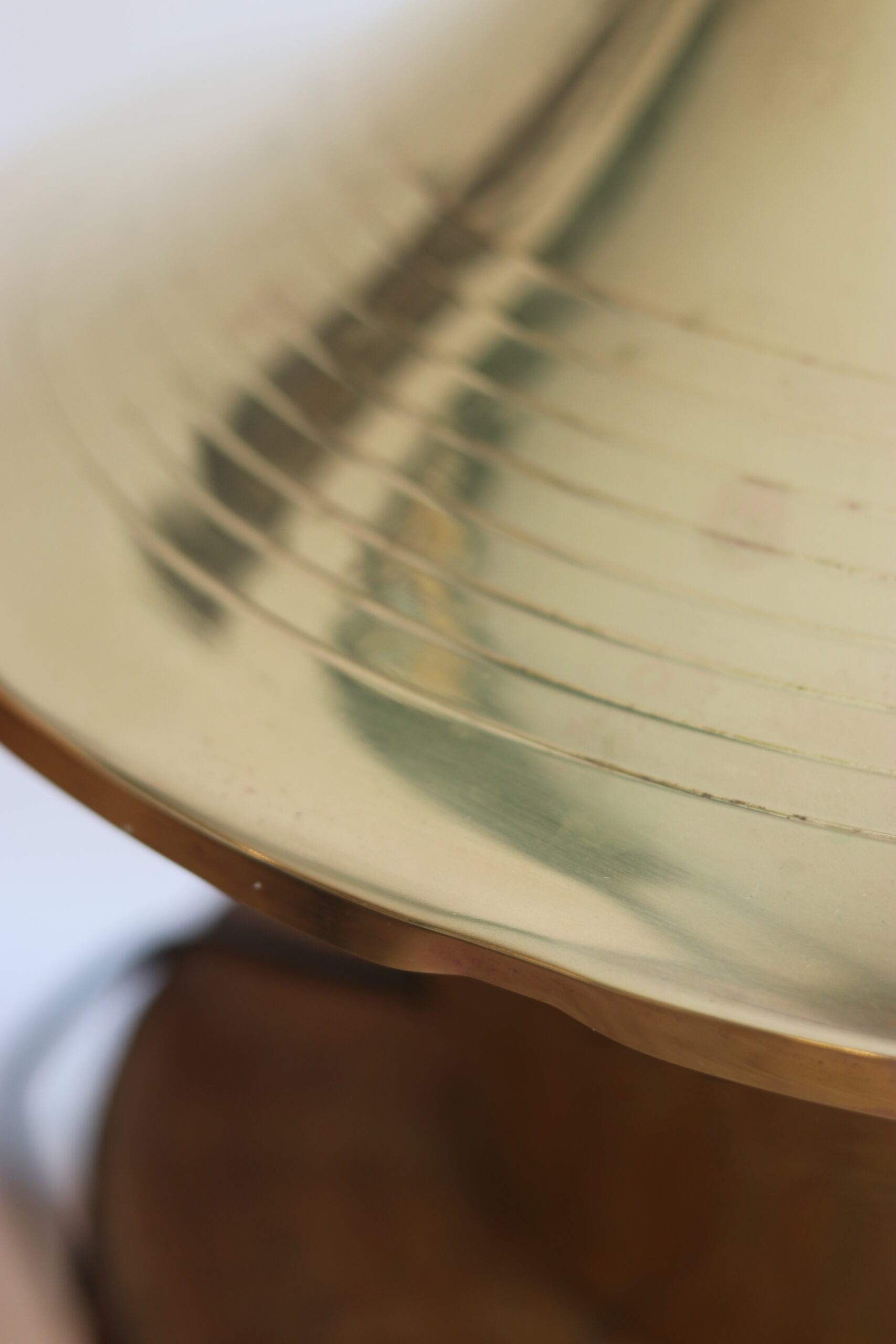 Grande lampe en laiton, années 60, style mid-century – Image 4