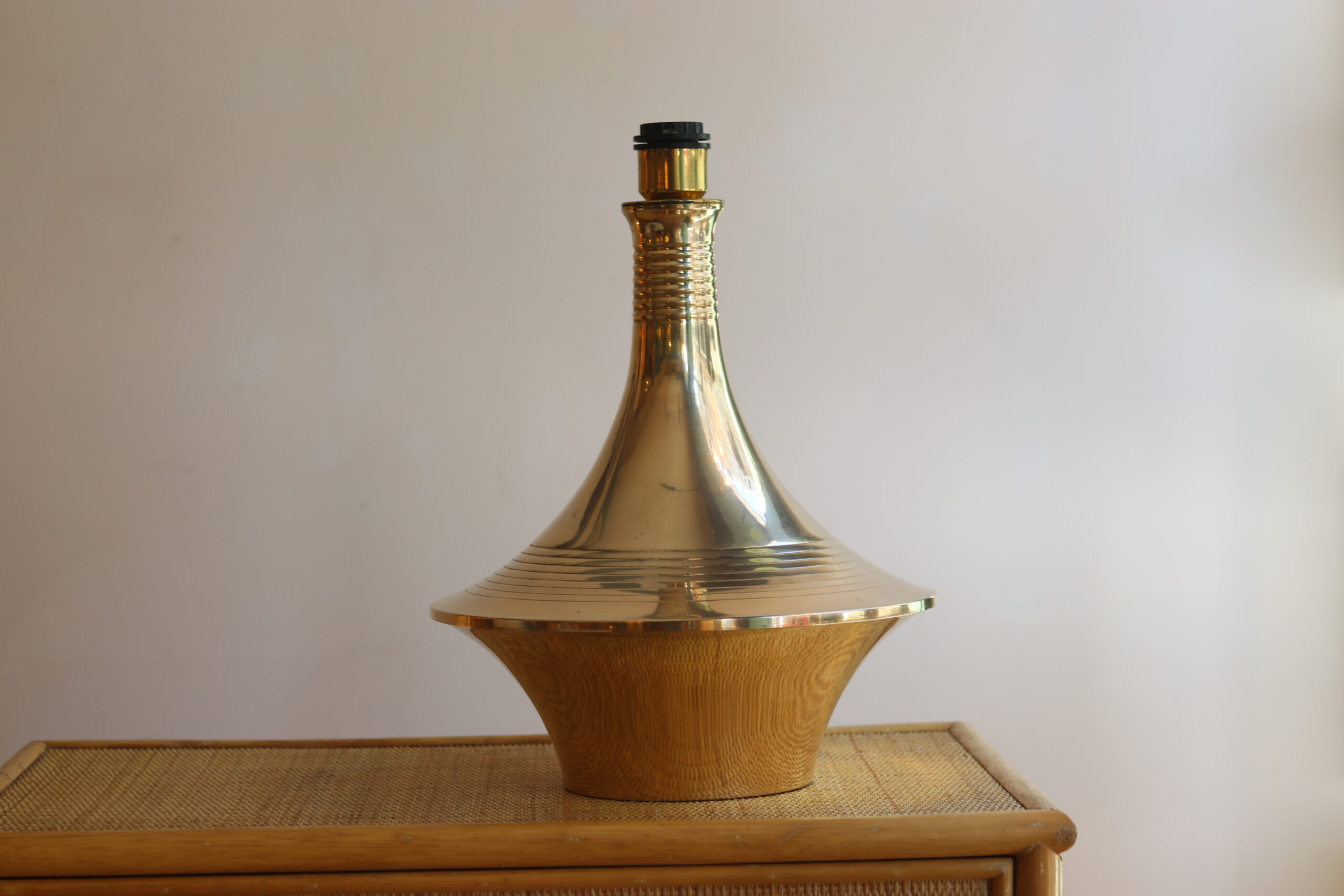 Grande lampe en laiton, années 60, style mid-century – Image 2
