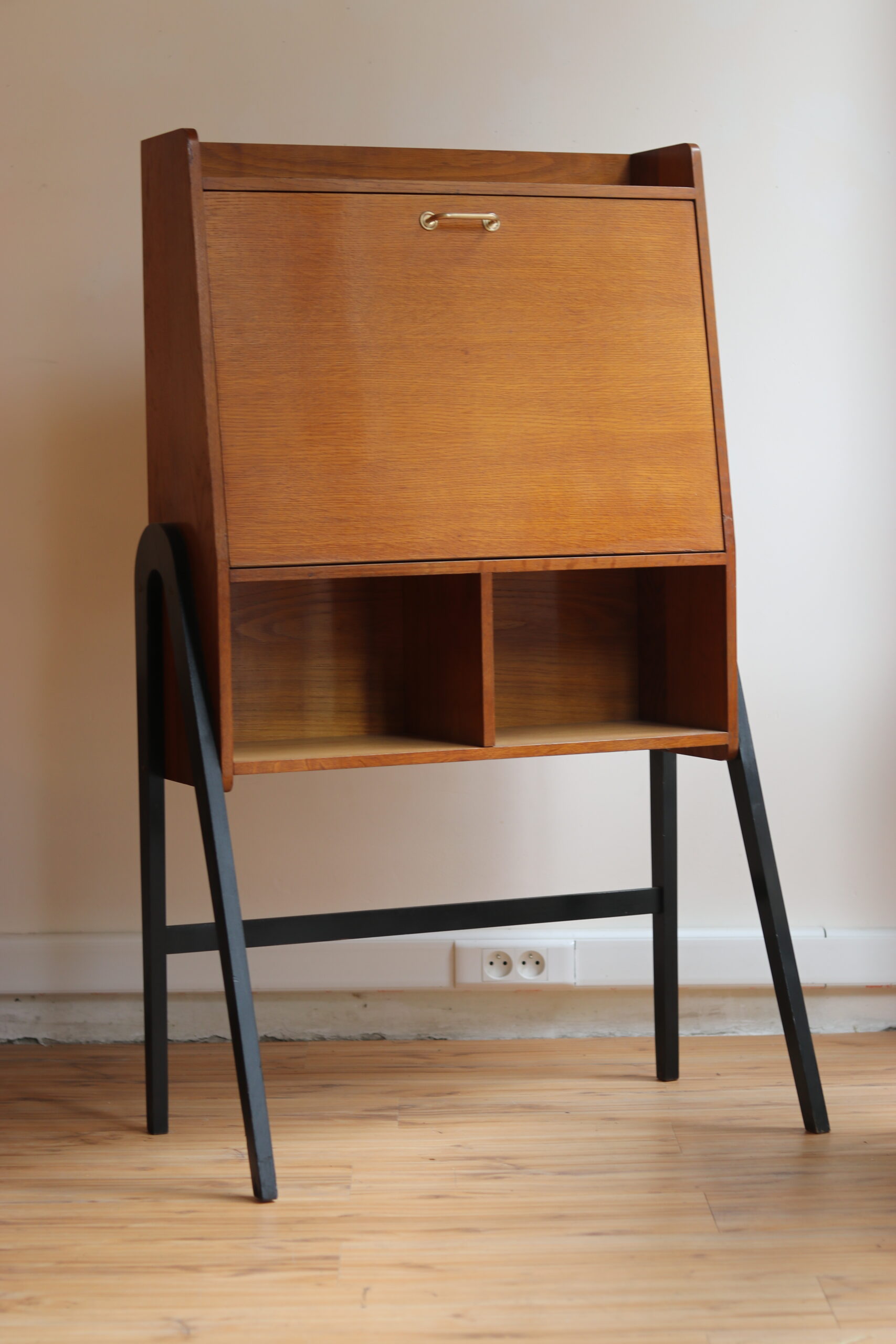 Secrétaire vintage années 60 en placage de chêne avec abattant