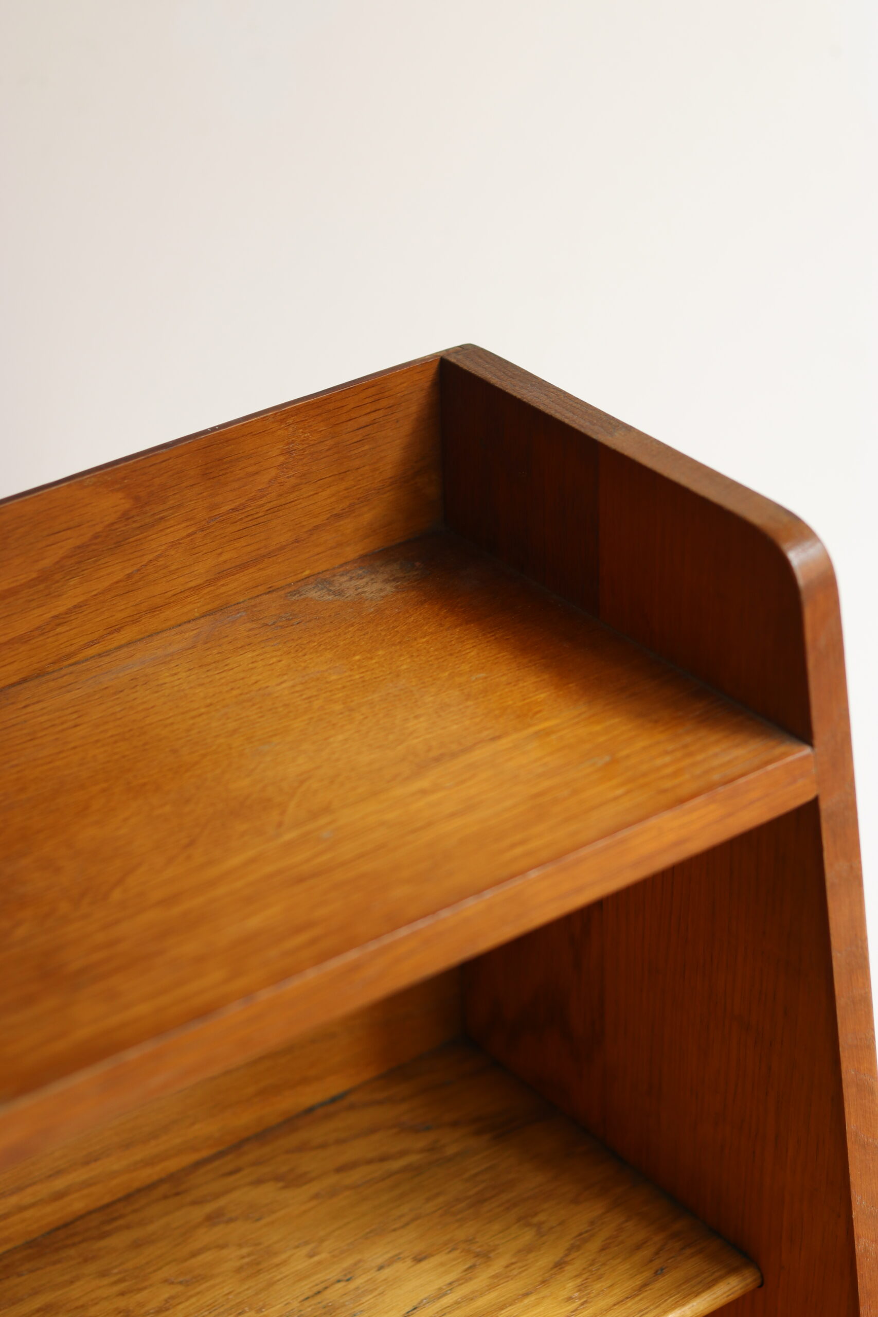 Secrétaire vintage années 60 en placage de chêne avec abattant – Image 4