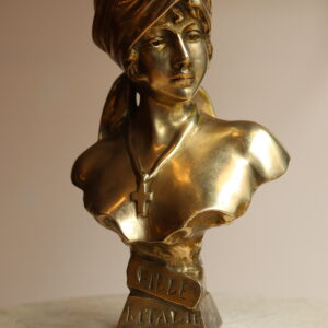 Grand buste féminin en laiton massif, style Art nouveau