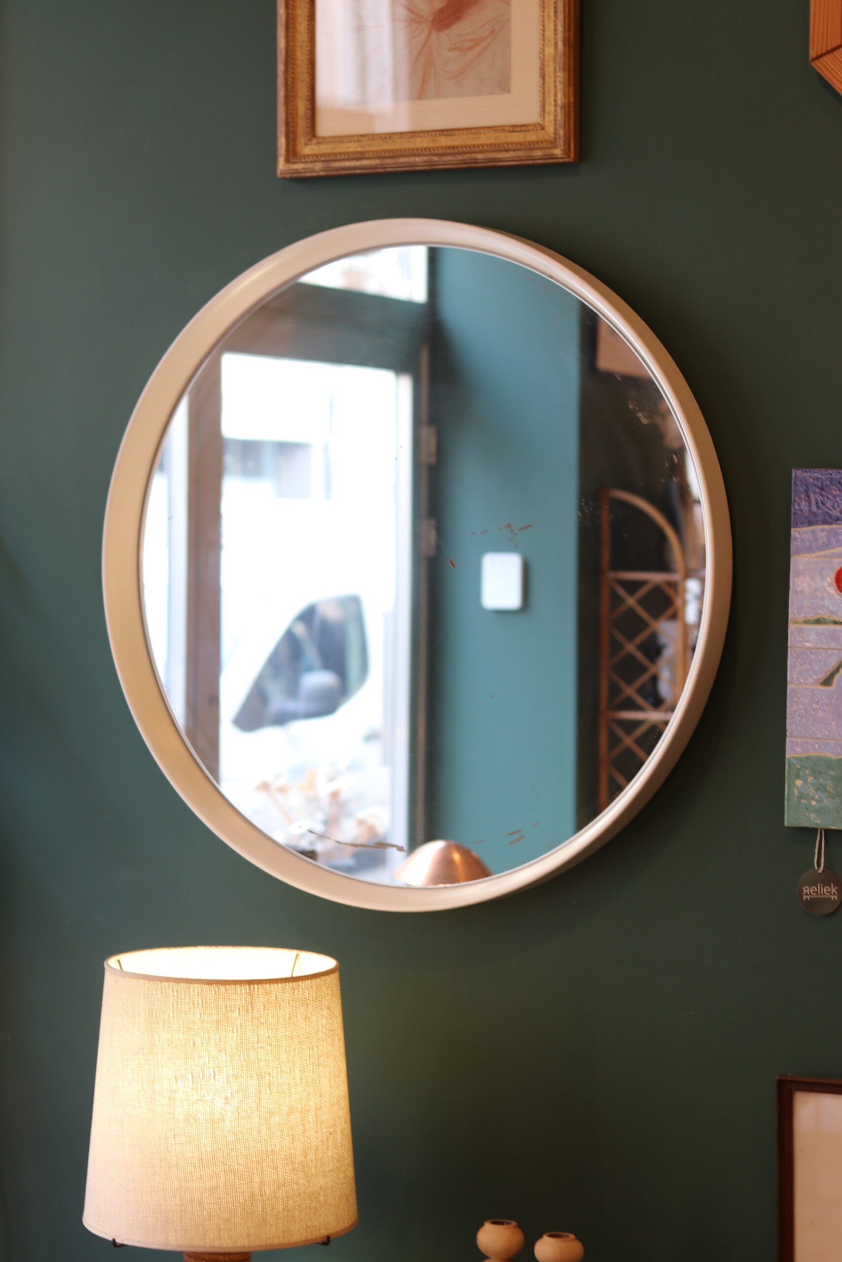 Grand miroir circulaire vintage, cadre en plastique – Image 2