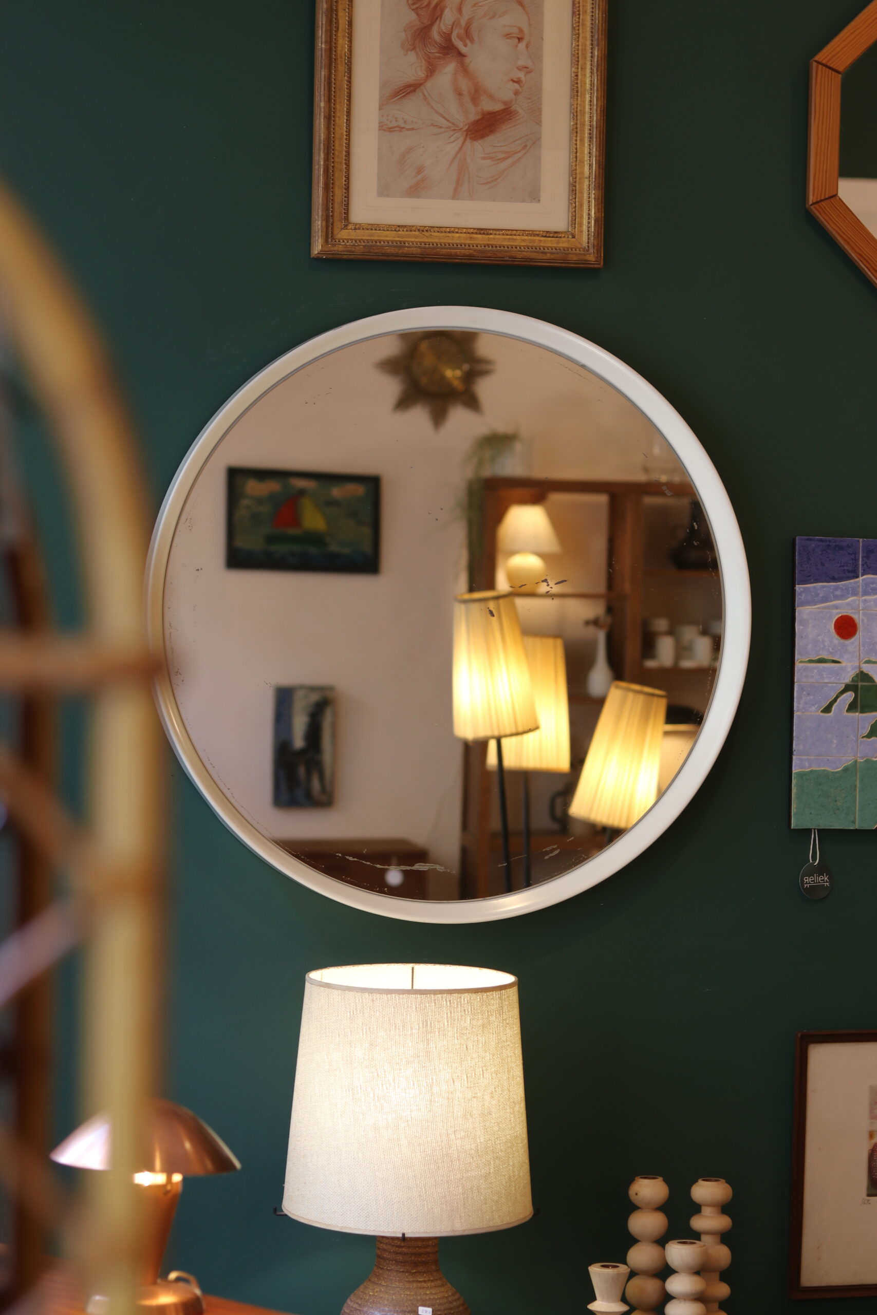 Grand miroir circulaire vintage, cadre en plastique