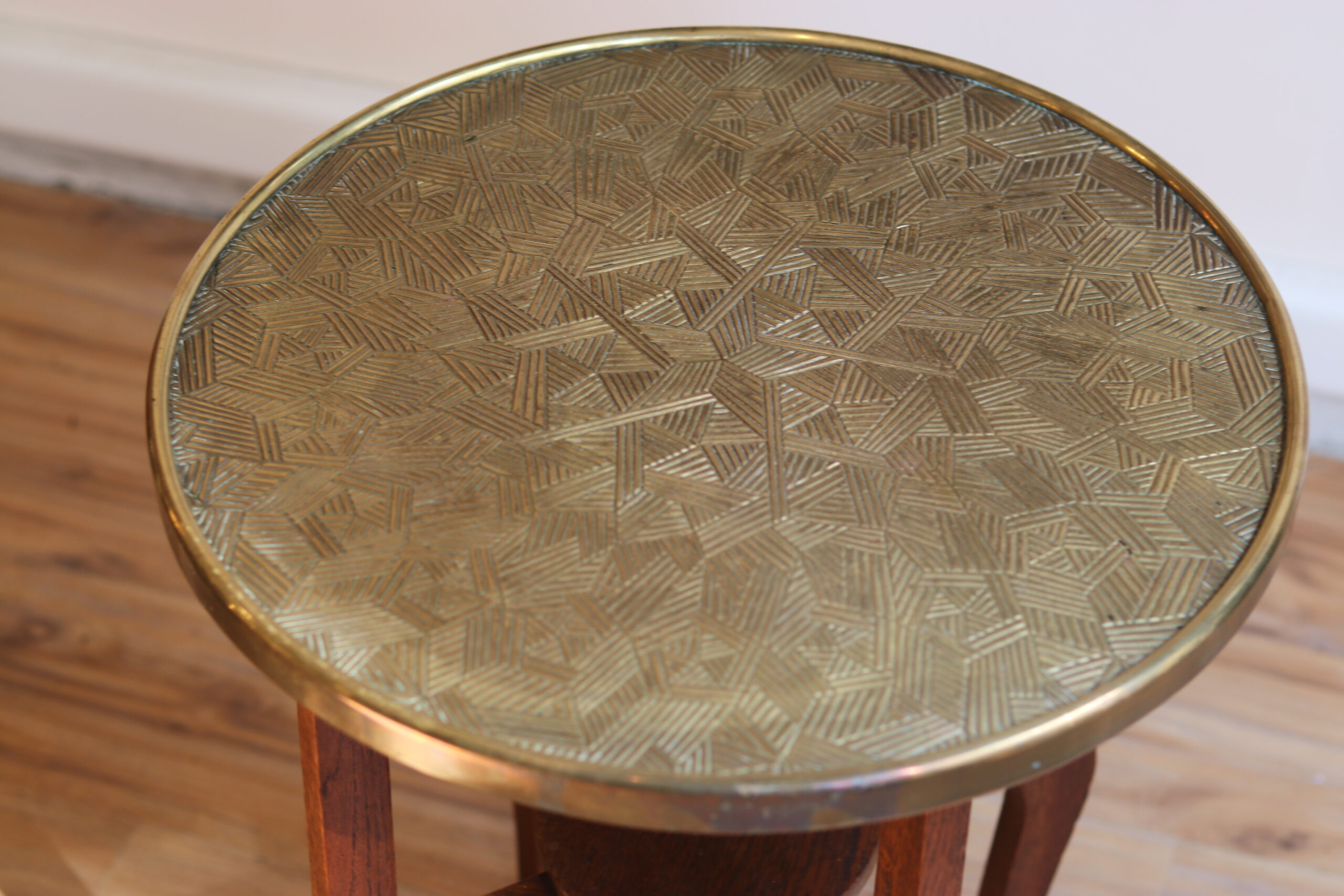 Élégante table d’appoint Art déco des années 40 – Image 4