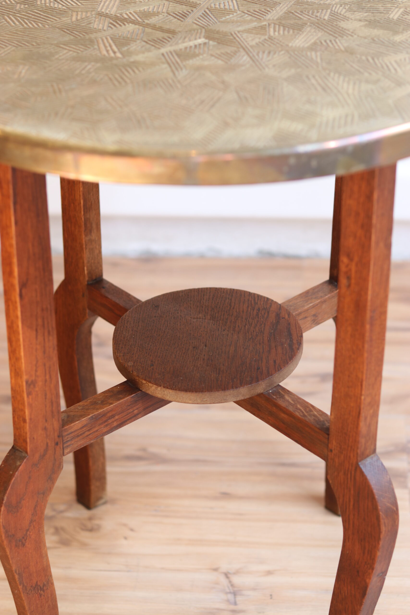 Élégante table d’appoint Art déco des années 40 – Image 7