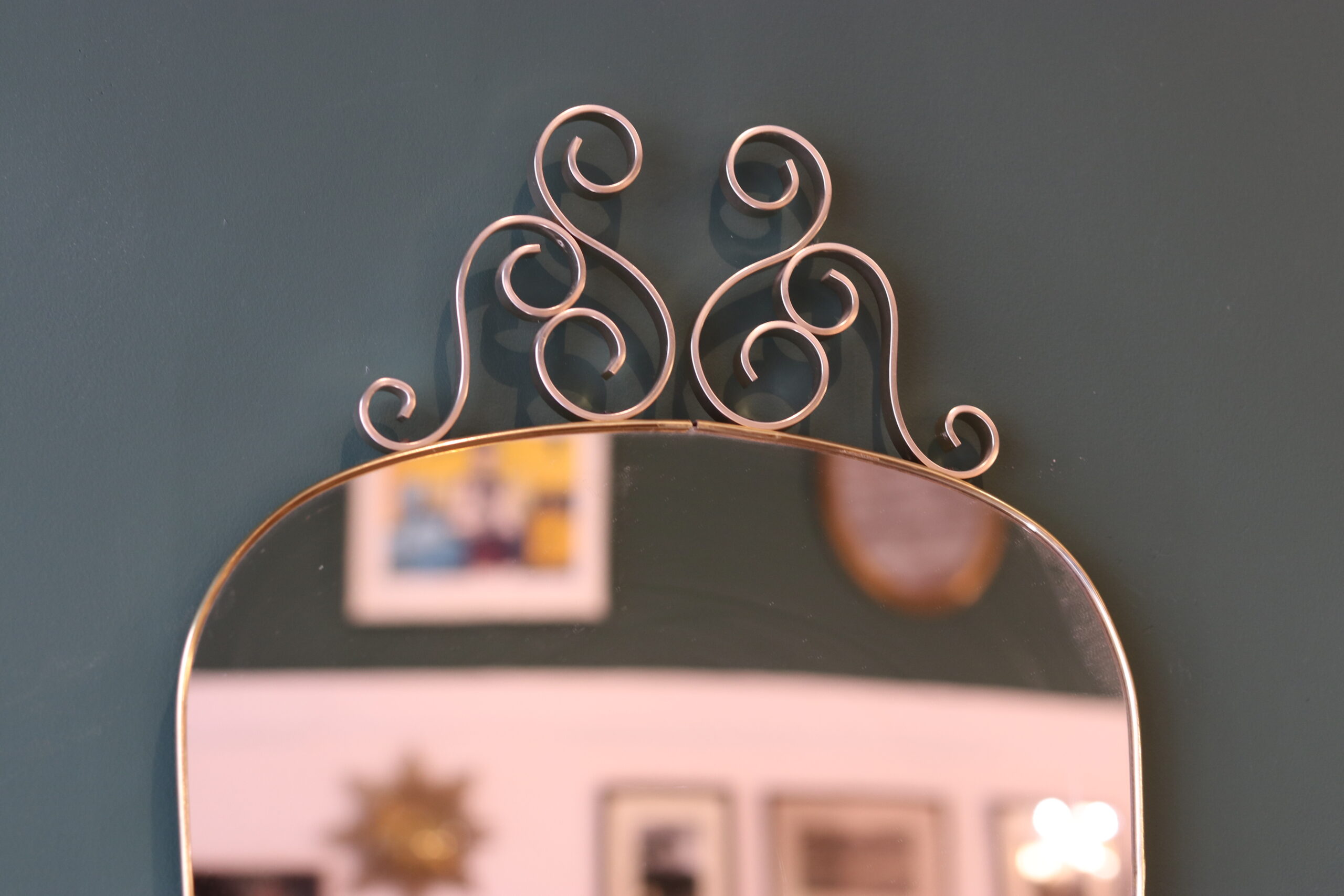 Grand miroir vintage des années 60 à contour doré – Image 5
