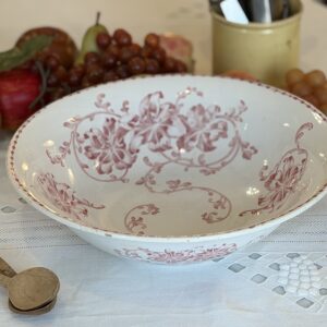 Grand saladier ancien en terre de fer rouge