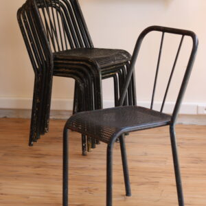 Suite de 6 chaises de jardin en métal à assise perforée