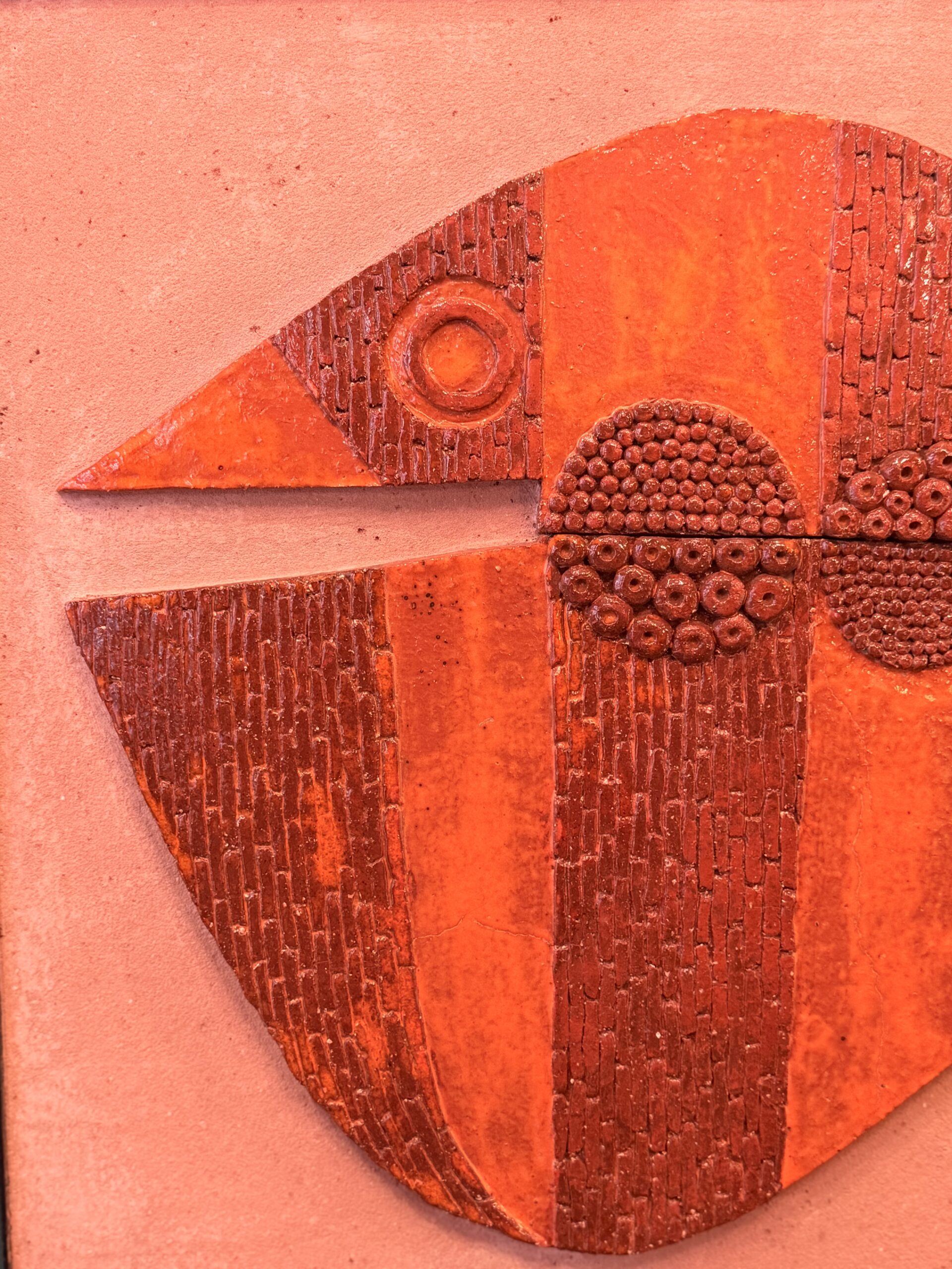 Grand panneau mural en céramique, poisson stylisé – années 60 – Image 12