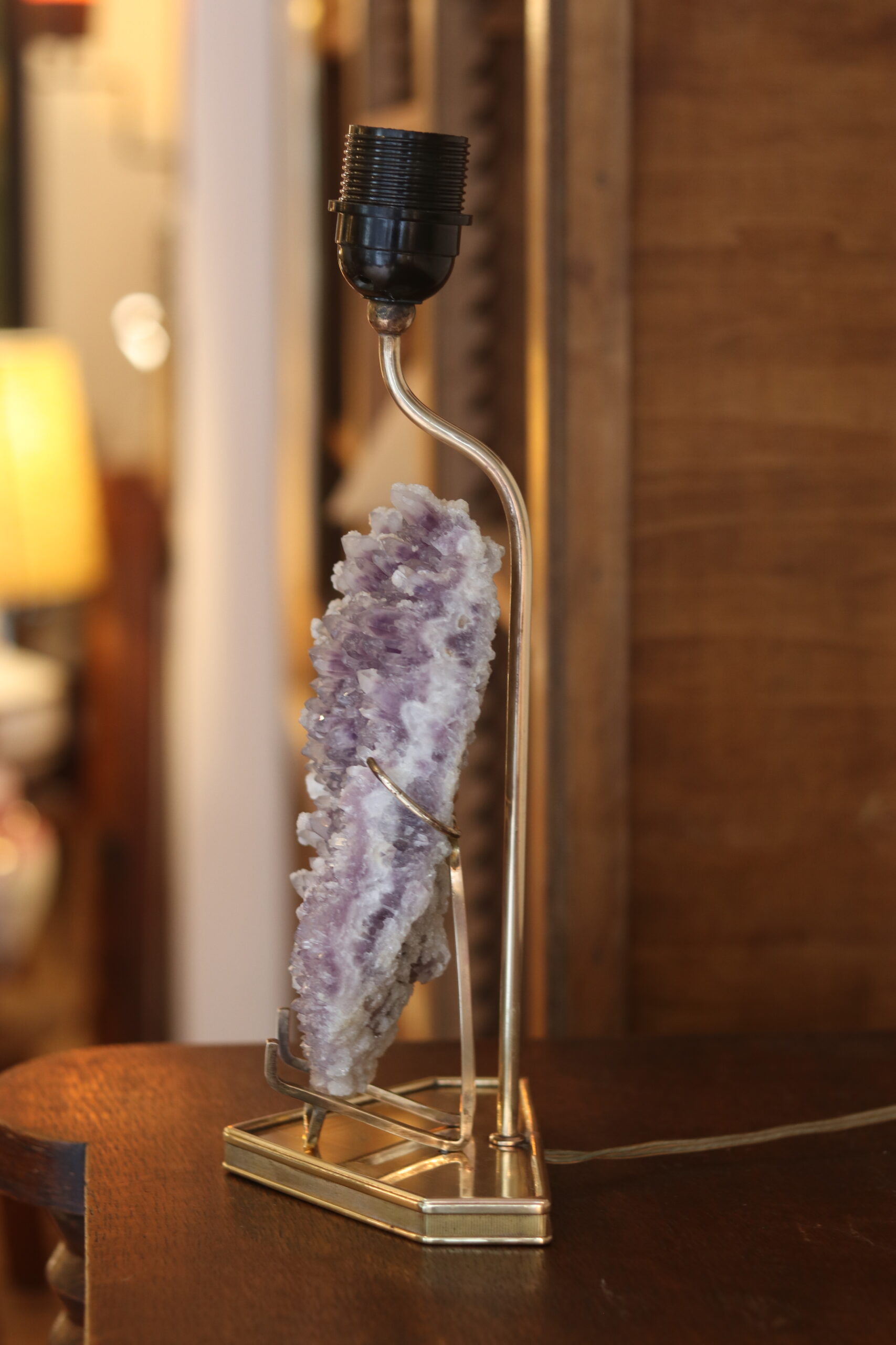 Pied de lampe vintage en laiton et améthyste – Image 5