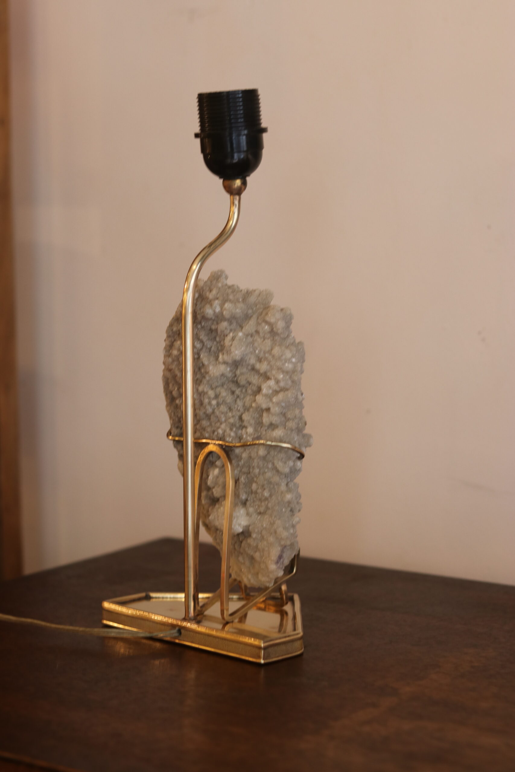 Pied de lampe vintage en laiton et améthyste – Image 8