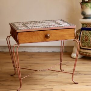 Petite table d'appoint en fer forgé et mosaïque, années 50-60